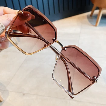 2021 Nye Mode Uindfattede Oversize Square Solbriller Til Kvinder Vintage Legering Elegante Gradient Brun Pink Solbriller Kvindelige Skygge