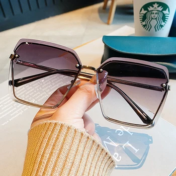 2021 Nye Mode Uindfattede Oversize Square Solbriller Til Kvinder Vintage Legering Elegante Gradient Brun Pink Solbriller Kvindelige Skygge