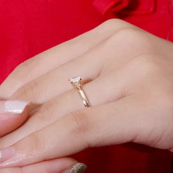 AEAW Hvid Moissanite Ring 0.3 ct 4mm Runde Strålende Cut Moissanite Ring Diamant Ring i 14k gul Guld