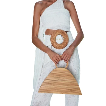 De Nyeste Kvinder Håndtasker Bambus Væver Sommerferie Strand Taske Mode Trekant Form Bambus Pose Damer Pastorale Stil Taske