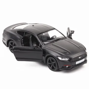 1:36 Skala MUSTANG Trykstøbt Legering Metal Bil Model Indsamling Diecasts & legetøjsbiler Bil Toy Trække sig Tilbage Legetøj Bil
