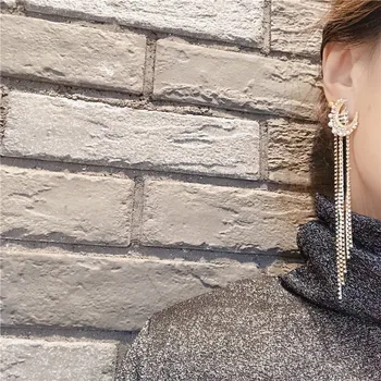 Top Design Månen Perle Kvast Lange Øreringe Til Kvinder Mode Smykker Koreanske Charms Dråbe Øreringe Bryllup Part Bijoux