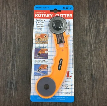 DAFA Mærke Rotary Cutter Med en Diameter på 45mm/28mm Klinge,Skære Flere/Stof/Papir/Læder/Vinyl For at Skræddersy,Fremragende Kvalitet