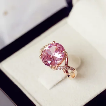 Luksus Kvindelige Krystal Pink Oval Sten Ring Søde 18KT Guld Bryllup Finger Ring Løfte forlovelsesringe For Kvinder