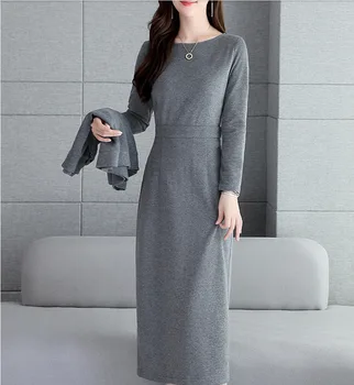 2020 Fashionable efteråret og vinteren langærmet ensfarvet kjole nye kvinders mode kære' temperament to styk kjole