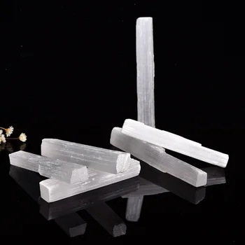 7pc/max Naturlige Hvidt Selenite Gips Pinde Uregelmæssige Reiki Mineral Prøve Healing Krystal Wand Smykker Vedhæng Gøre Sten